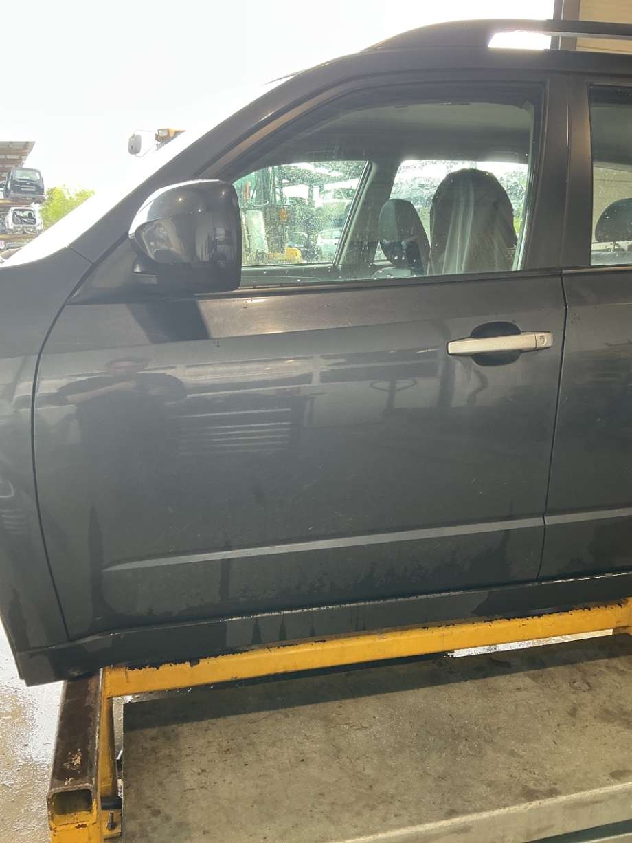 Dør venstre foran til Subaru Forester, 2008-2013 (Type III)  (SUBARU|)