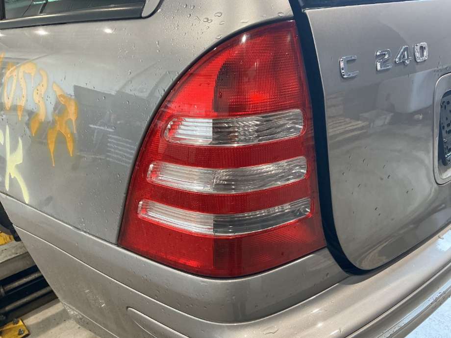 Baklykt venstre til Mercedes C-Klasse, 2000-2004 (Fase 1) (W203) (W203) (MERCEDES|)