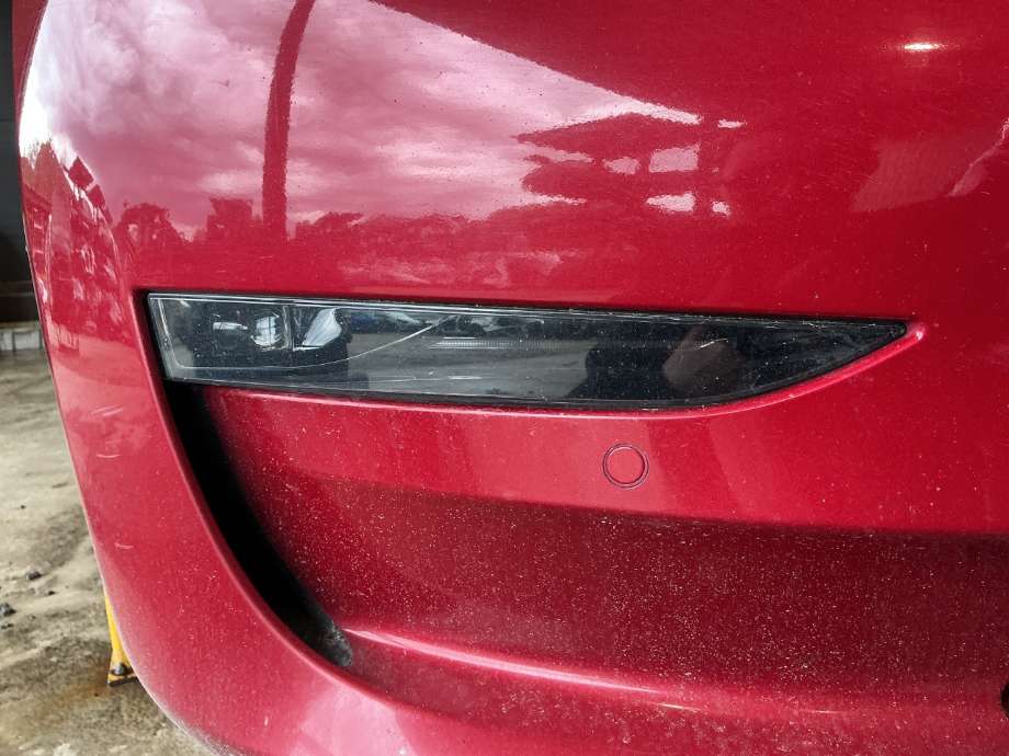 Tåkelykt høyre foran til Tesla Model 3, 2018-2023 (Fase 1)  (TESLA|)