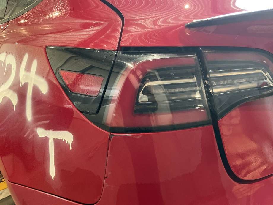 Baklykt venstre til Tesla Model 3, 2018-2023 (Fase 1)  (TESLA|)