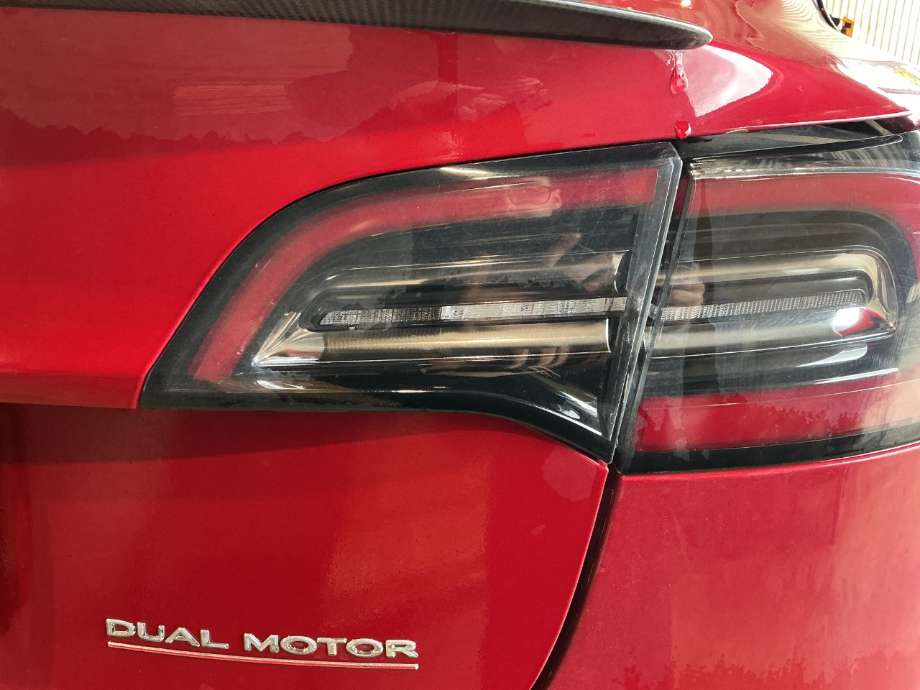 Baklykt høyre indre til Tesla Model 3, 2018-2023 (Fase 1)  (TESLA|)