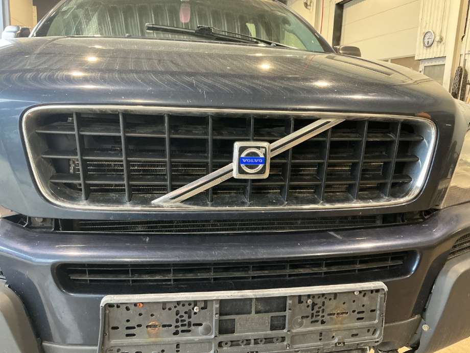 Grill til Volvo XC90, 2002-2006 (Type I, Fase 1)  (VOLVO|)
