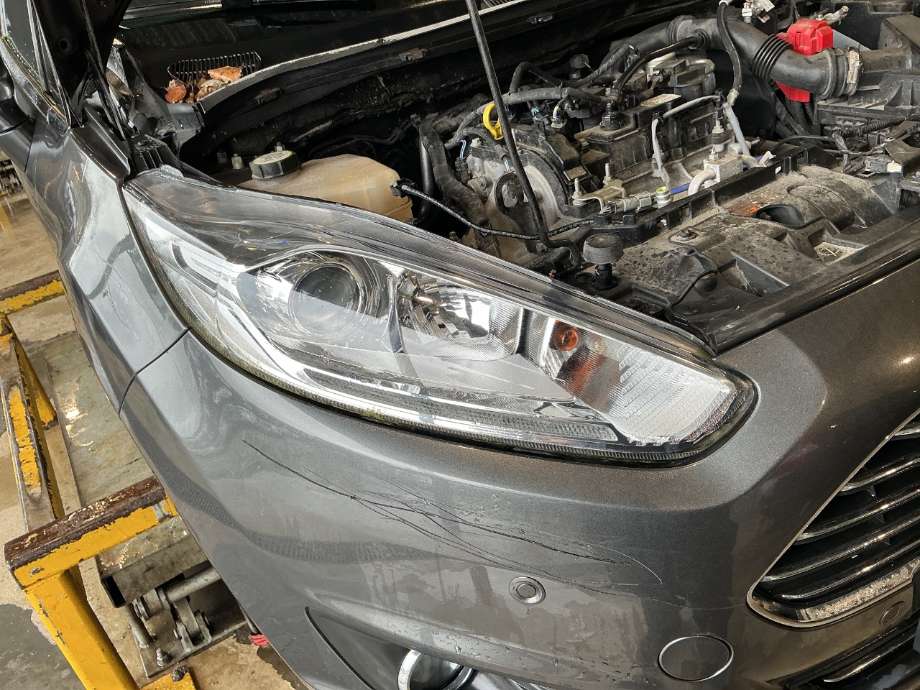 Frontlykt høyre halogen til Ford Fiesta 2013-2017 (Type VI, Fase 2) (FORD|)