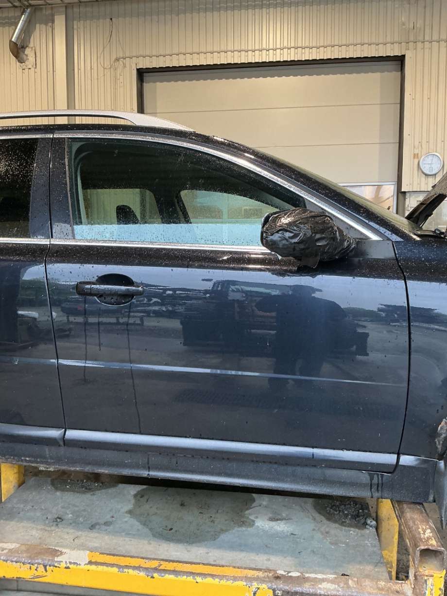 Dør høyre foran til Volvo V70, 2007-2013 (Type III, Fase 1)  (VOLVO|)