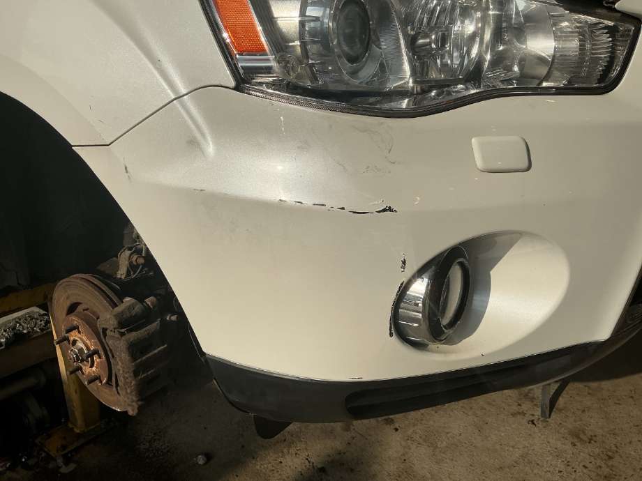Støtfanger foran til Mitsubishi Outlander 2010-2012 (Type II, Fase 2) (MITSUBISHI|)