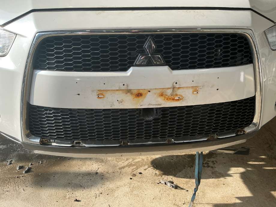 Støtfanger foran til Mitsubishi Outlander 2010-2012 (Type II, Fase 2) (MITSUBISHI|)