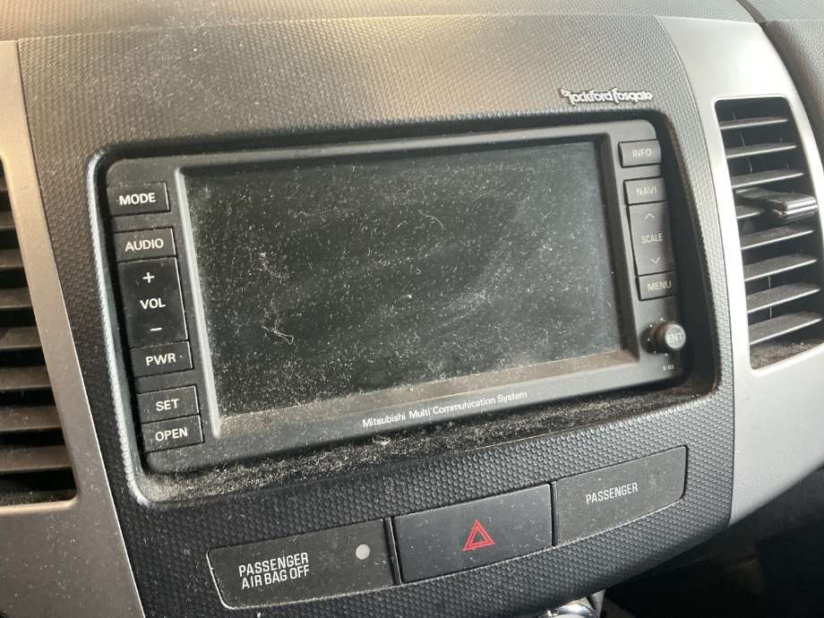 Instrument kjørecomputer til Mitsubishi Outlander, 2010-2012 (Type II, Fase 2) (MITSUBISHI|)