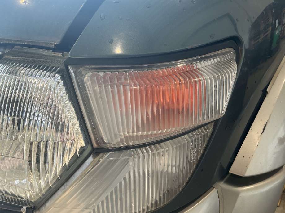 Blinklykt venstre til Nissan Patrol, 1998-2004 (Fase 1) (Y61) (Y61) (NISSAN|)