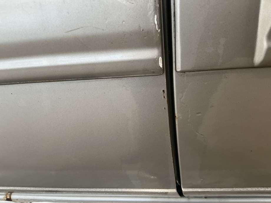 Dør venstre foran til Nissan Patrol 1998-2004 (Fase 1) (Y61) (Y61) (NISSAN|)