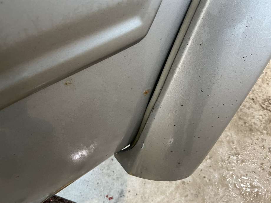 Dør venstre bak til Nissan Patrol 1998-2004 (Fase 1) (Y61) (Y61) (NISSAN|)