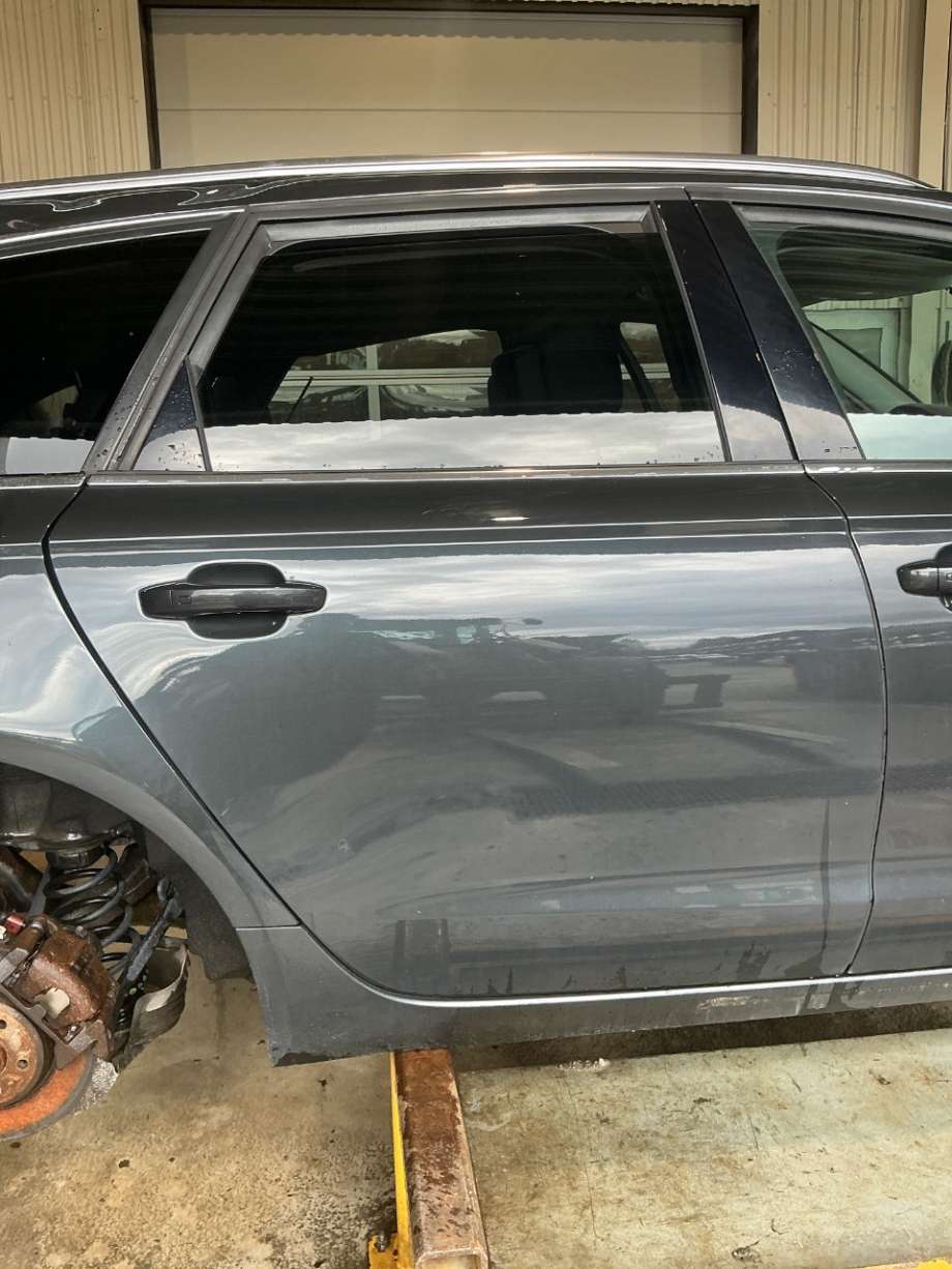 Dør høyre bak til Audi A6, 2011-2014 (Type IV, Fase 1) (C7) (C7) (AUDI|)