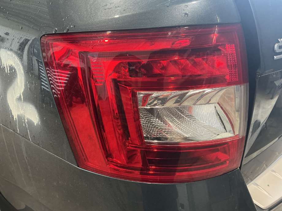 Baklykt venstre til Škoda Octavia, 2013-2016 (Type III, Fase 1)  (SKODA|)