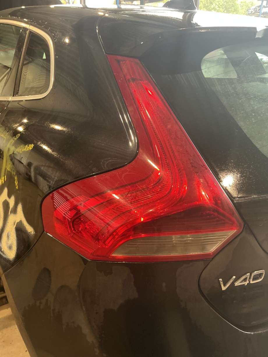 Baklykt venstre til Volvo V40, 2012-2019  (VOLVO|)