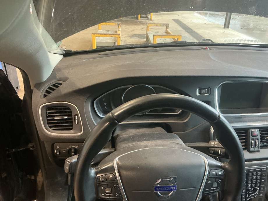 Dashbord til Volvo V40, 2012-2019  (VOLVO|)