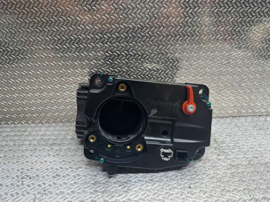 Batterilader inntak/luke til Tesla Model S 2013-2016 (Fase 1)  (1022014-00-E|)