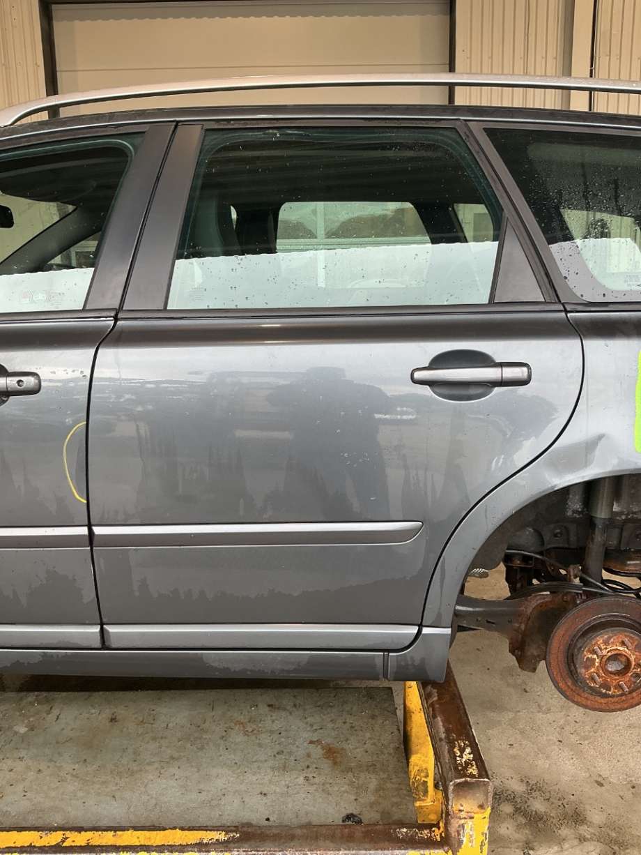 Dør venstre bak til Volvo V50 2007-2012 (Fase 2) (VOLVO|)