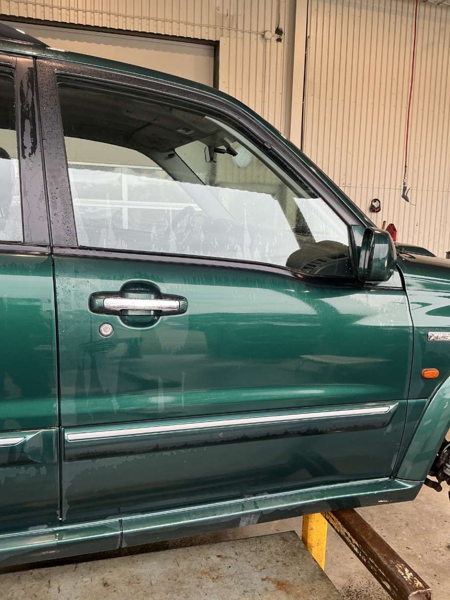 Dør høyre foran til Suzuki Grand Vitara 1998-2005 (Type II) (SUZUKI|)