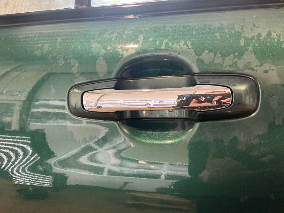 Dørhåndtak utv venstre bak til Suzuki Grand Vitara 1998-2005 (Type II) (SUZUKI|)