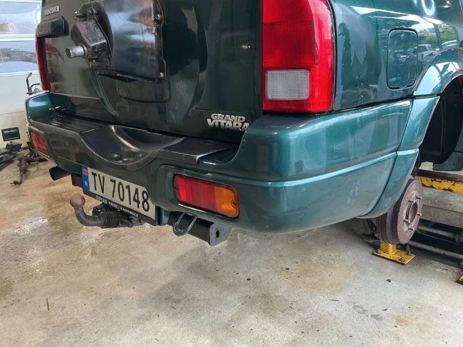 Støtfanger bak til Suzuki Grand Vitara 1998-2005 (Type II)  (SUZUKI|)