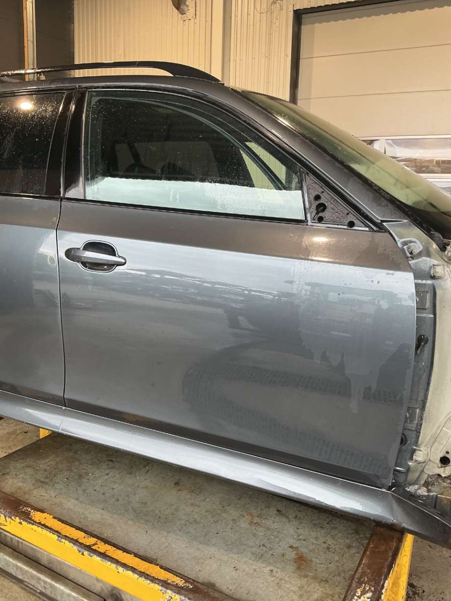Dør høyre foran til BMW 5-Serie, 2003-2010 (E60/E61) (E60/E61) (BMW|)