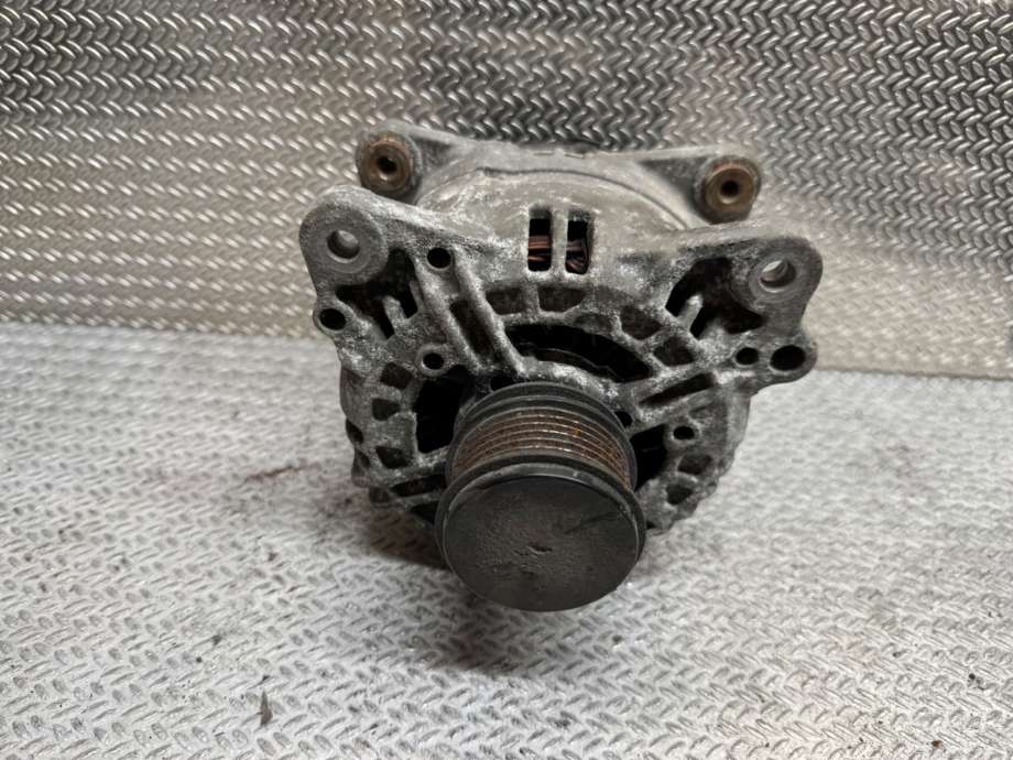 Dynamo til Audi A4 2004-2008 (Type III) (B7) (B7) (AUDI|06F 903 023 F|)
