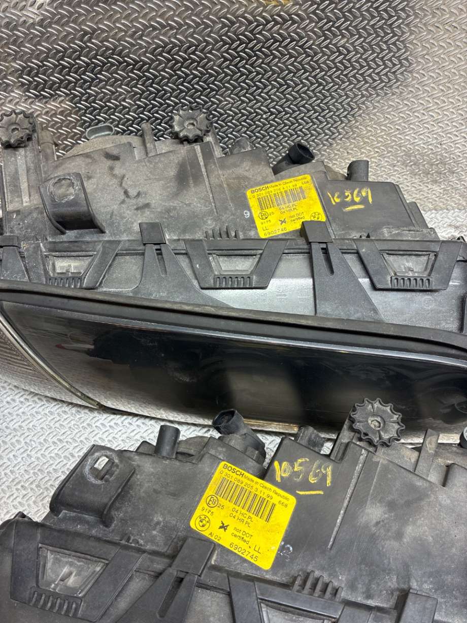 Frontlykter til BMW 3-Serie 1998-2005 (E46) (E46) (BMW|63126902746|0301089205)