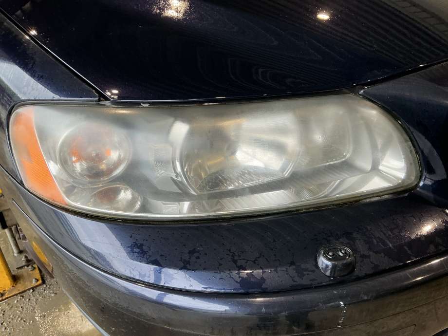 Frontlykt høyre xenon til Volvo V70, 2005-2007 (Type II, Fase 2)  (VOLVO|30698856)