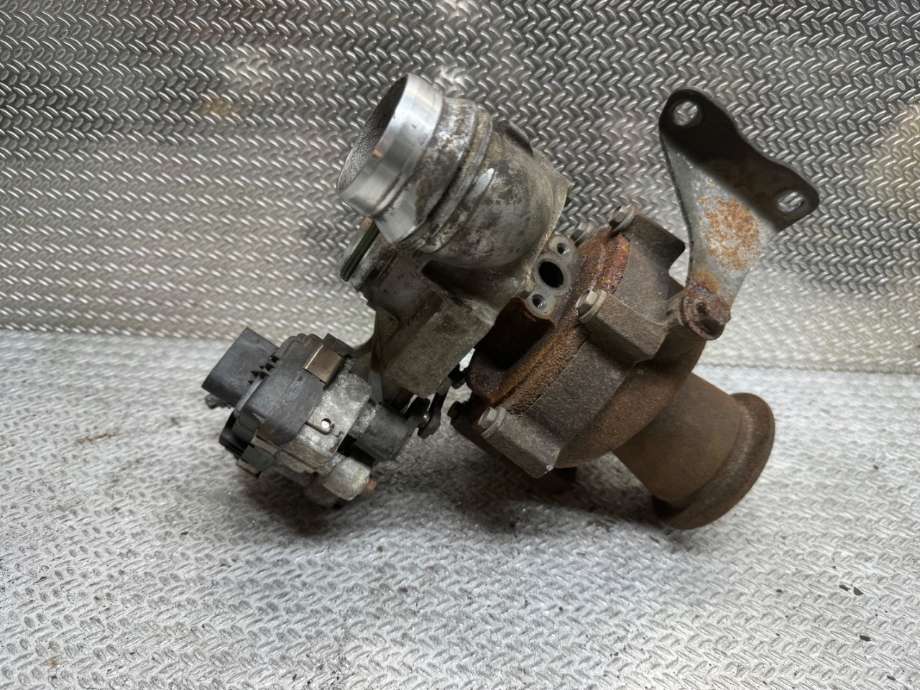 Turbo til BMW 3-Serie, 2005-2011 (E90/E91/E92/E93) (E90/E91/E92/E93) (BMW|11 65 8 519 477)