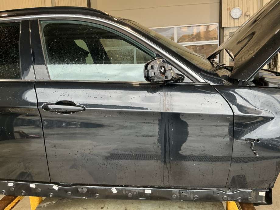 Dør høyre foran til BMW 3-Serie, 2005-2011 (E90/E91/E92/E93) (E90/E91/E92/E93) (BMW|)