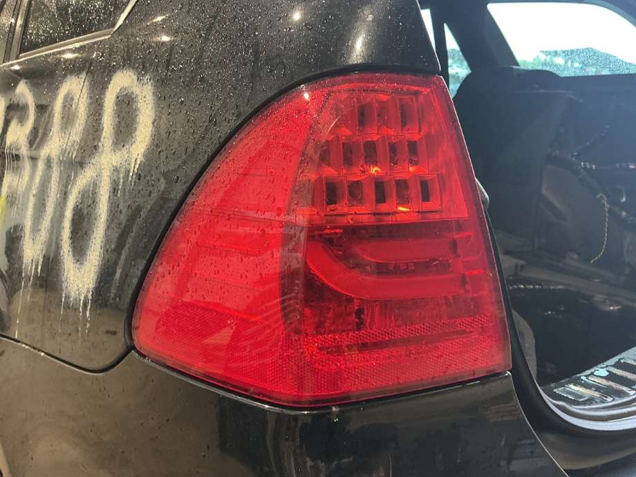 Baklykt venstre til BMW 3-Serie, 2005-2011 (E90/E91/E92/E93) (E90/E91/E92/E93) (BMW|)