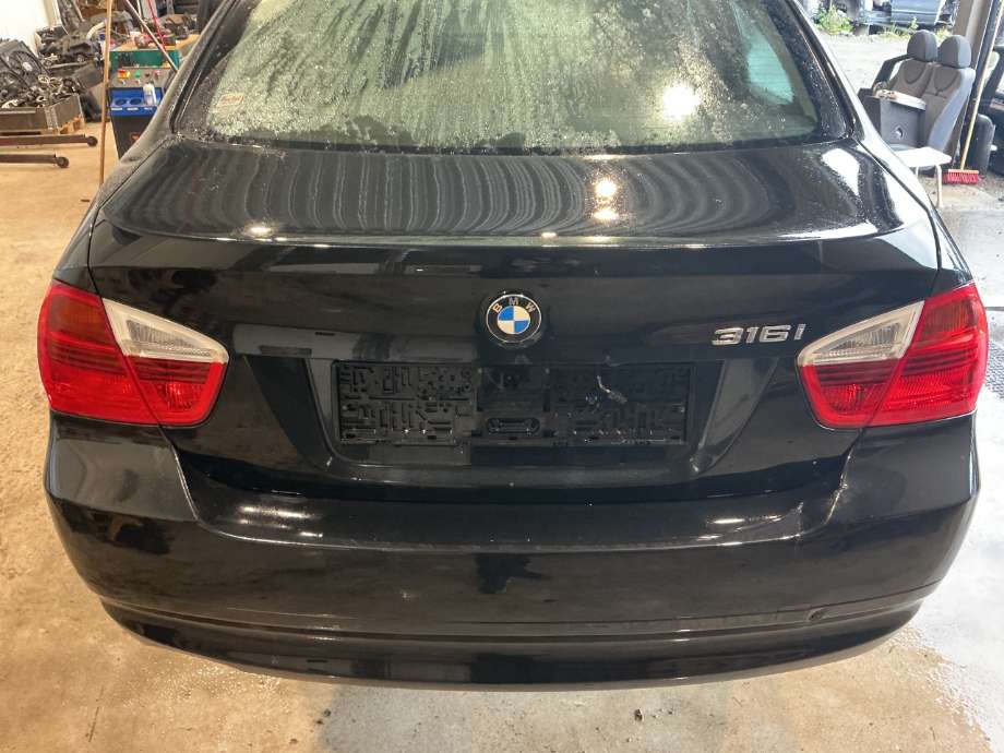 Bakluke sedan til BMW 3-Serie, 2005-2011 (E90/E91/E92/E93) (E90/E91/E92/E93) (BMW|)