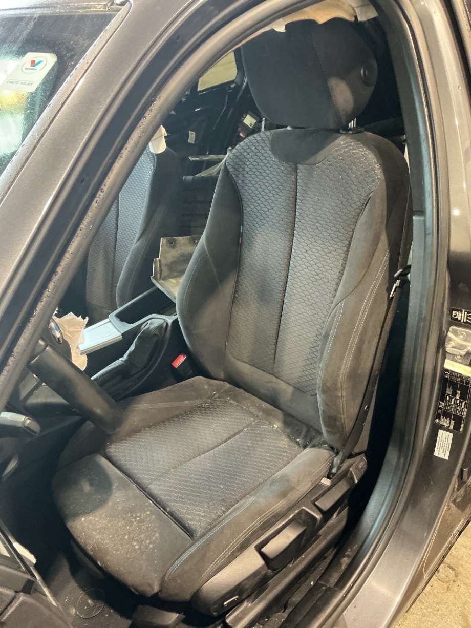 Sete foran venstre til BMW 3-Serie, 2012-2018 (F30/F31/F34) (F30/F31/F34) (BMW|)