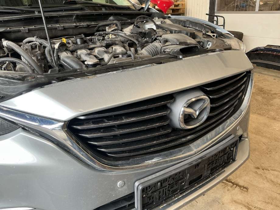 Grill til Mazda 6, 2015-2018 (Type III, Fase 2)  (MAZDA|)