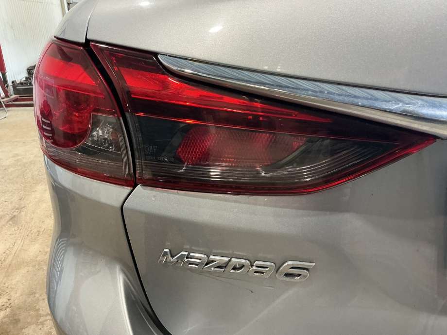 Baklykt venstre indre til Mazda 6, 2015-2018 (Type III, Fase 2)  (MAZDA|)