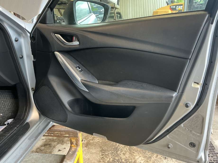 Dørtrekk høyre til Mazda 6, 2015-2018 (Type III, Fase 2)  (MAZDA|)