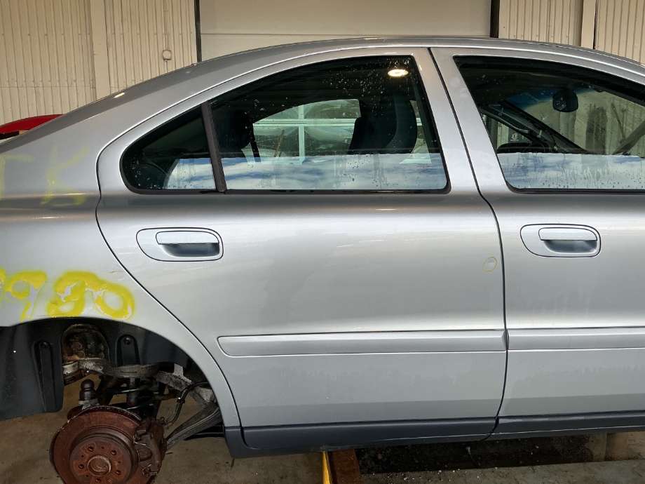 Dør høyre bak til Volvo S60, 2005-2010 (Type I, Fase 2)  (VOLVO|)