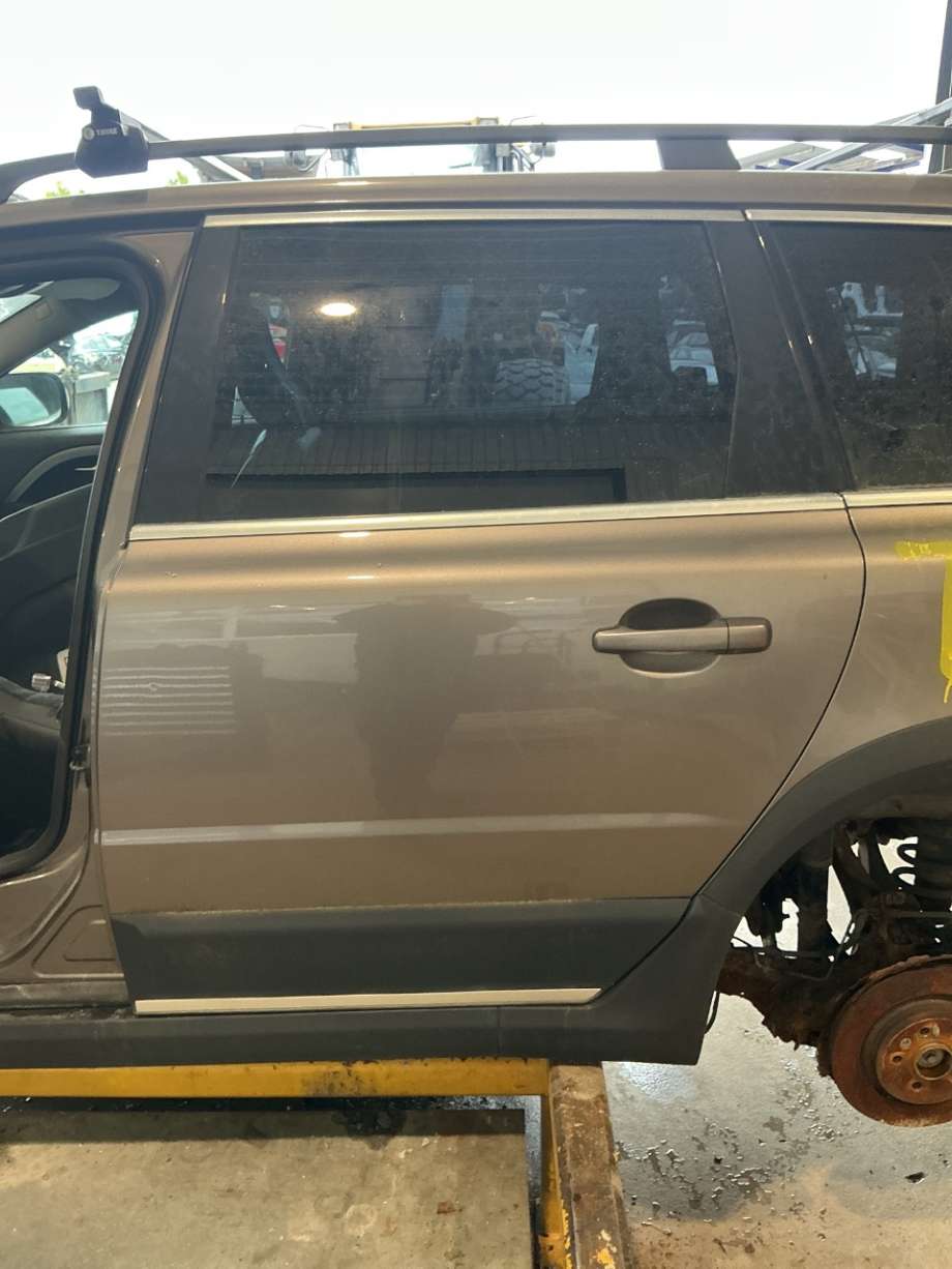 Dør venstre bak til Volvo XC70, 2008-2013 (Type II, Fase 1)  (VOLVO|)