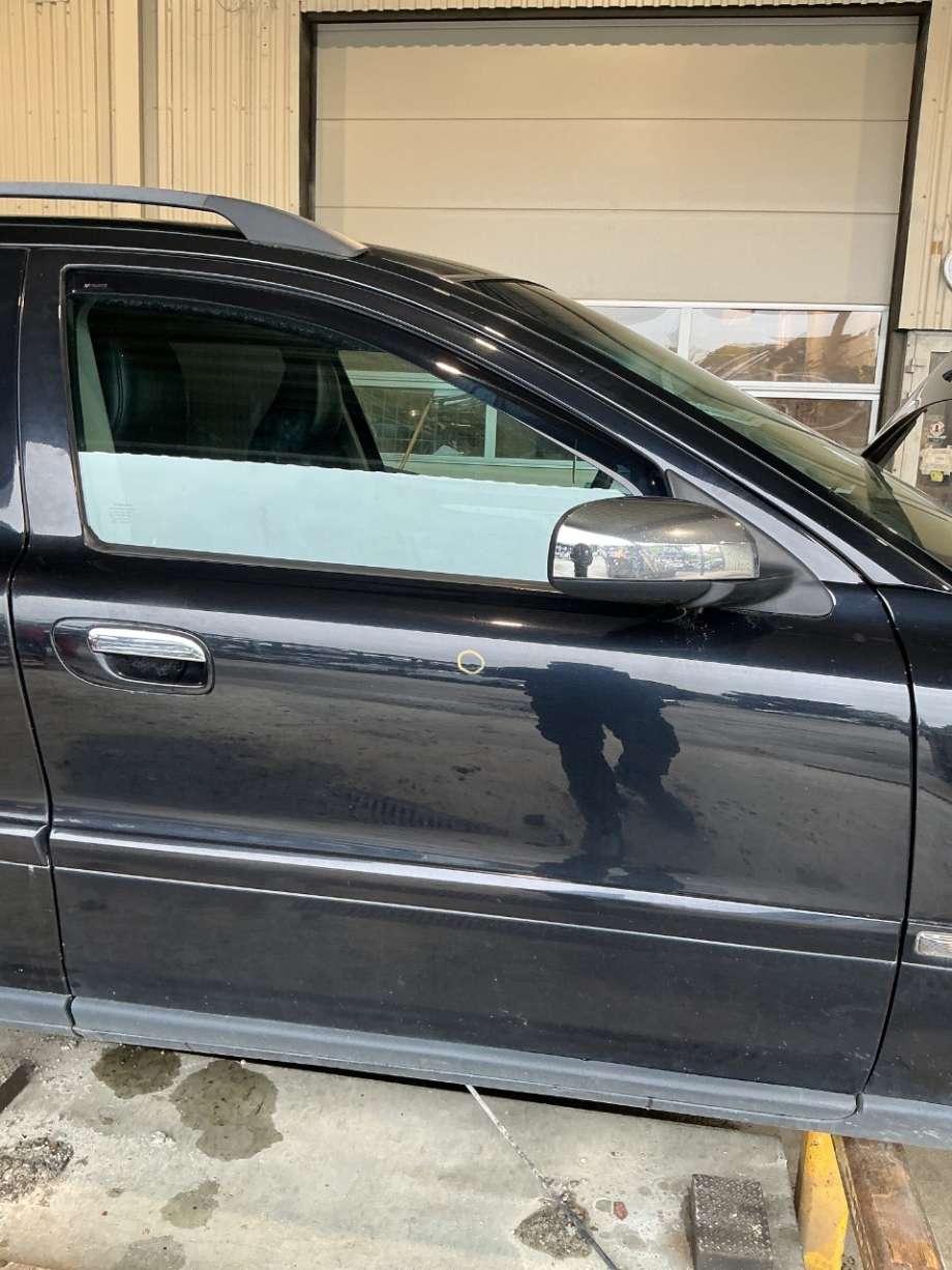 Dør høyre foran til Volvo V70, 2005-2007 (Type II, Fase 2)  (VOLVO|)