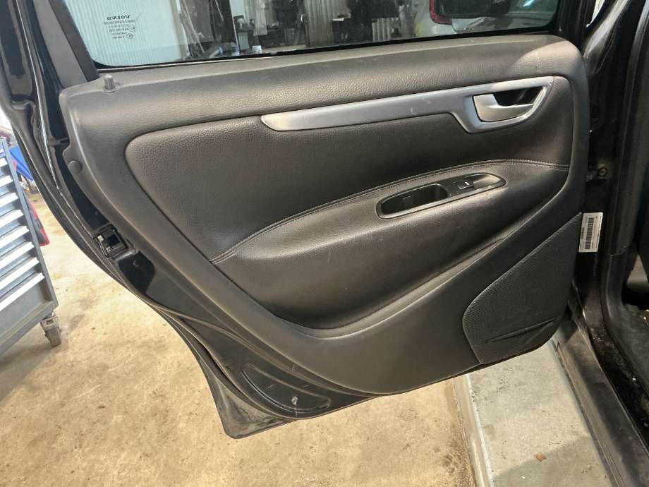 Dørtrekk venstre til Volvo V70, 2005-2007 (Type II, Fase 2)  (VOLVO|)