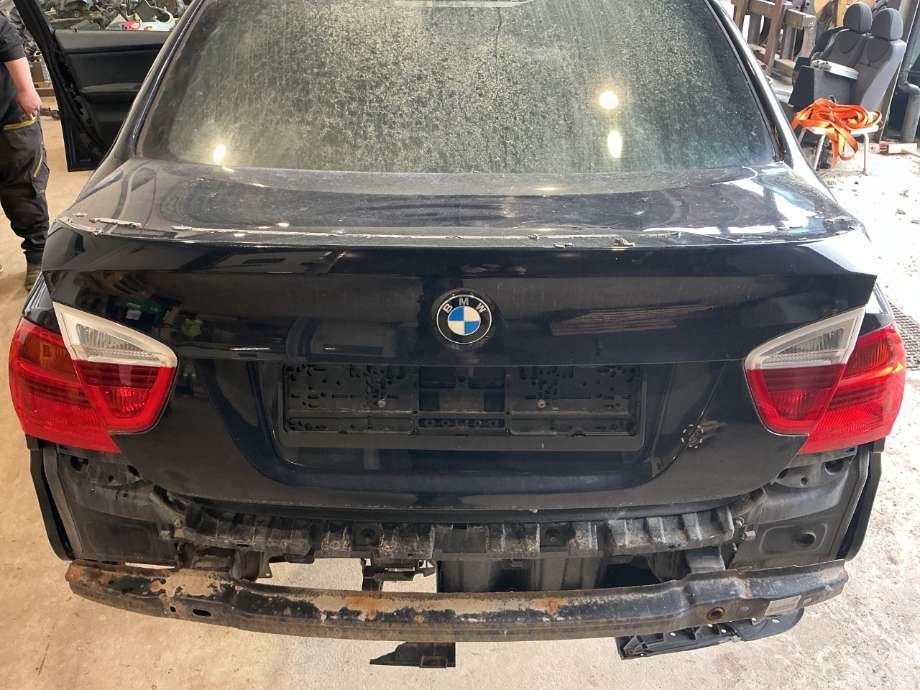 Bakluke sedan til BMW 3-Serie, 2005-2011 (E90/E91/E92/E93) (E90/E91/E92/E93) (BMW|)
