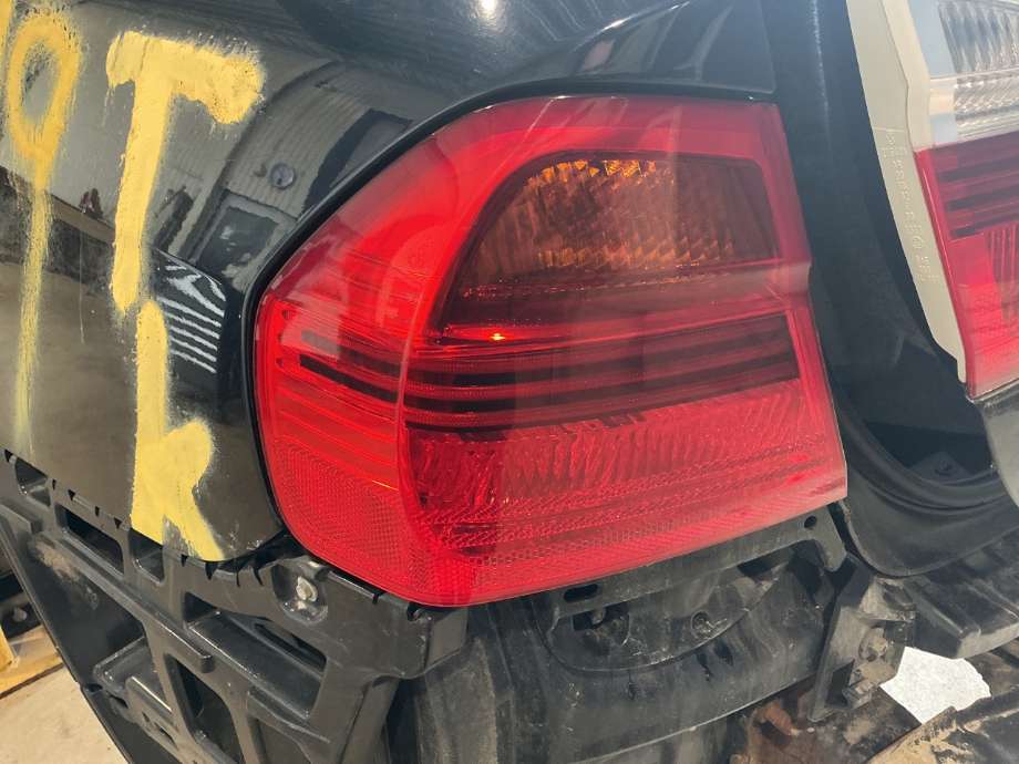 Baklykt venstre til BMW 3-Serie, 2005-2011 (E90/E91/E92/E93) (E90/E91/E92/E93) (BMW|)
