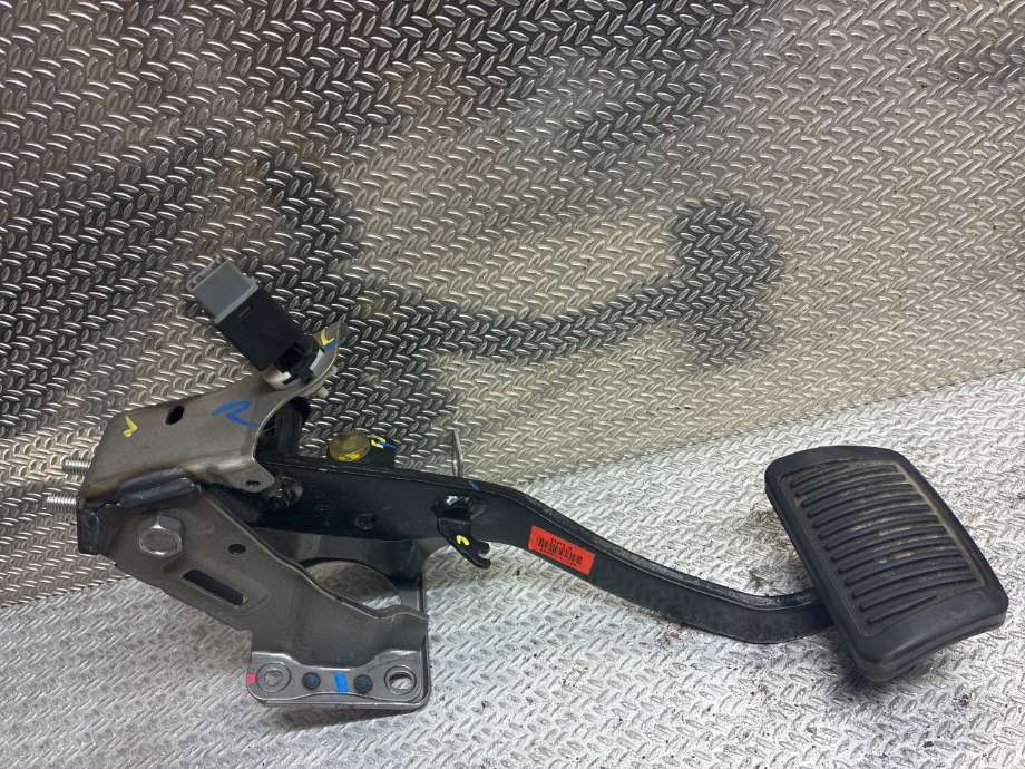 Pedal gass/brems/clutch til Hyundai i20, 2009-2014 (Type I)  (HYUNDAI|)
