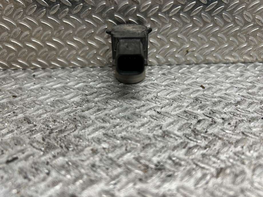 Parkeringssensor foran til Ford Galaxy 2015-2022 (Type IV) (FORD|2488547|LM2T15C868AA|EM2T15C868AAW)