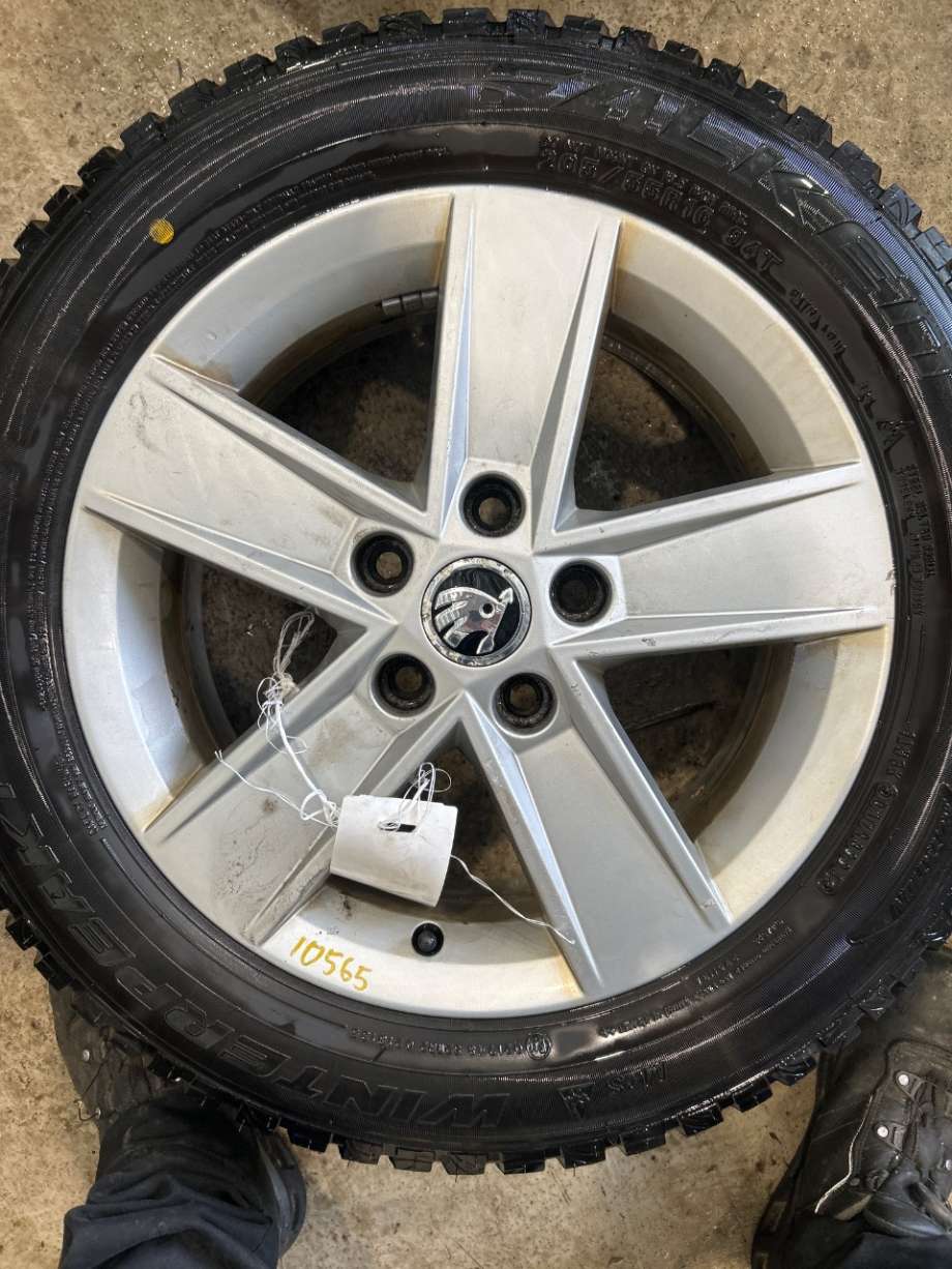Felgsett aluminium til Škoda Octavia 2013-2016 (Type III, Fase 1) (SKODA|)