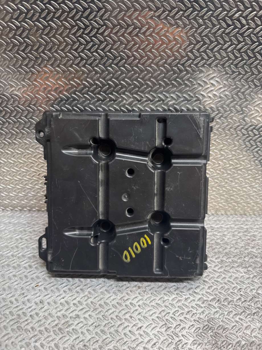 Styreenhet comfort (BCM) til VW Transporter / Caravelle, 2009-2015 (Fase 2) (T5) (T5) (VOLKSWAGEN|7H0937087P)