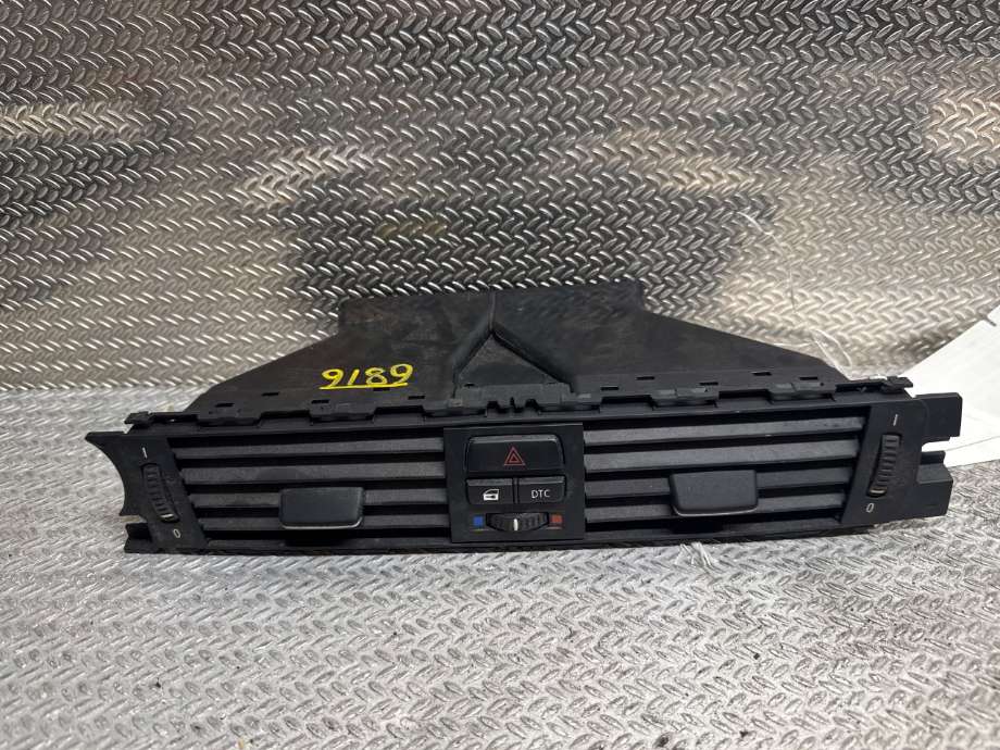 Dashbord friskluftdyse til BMW 3-Serie 2005-2011 (E90/E91/E92/E93) (E90/E91/E92/E93) (BMW|64229130458|)