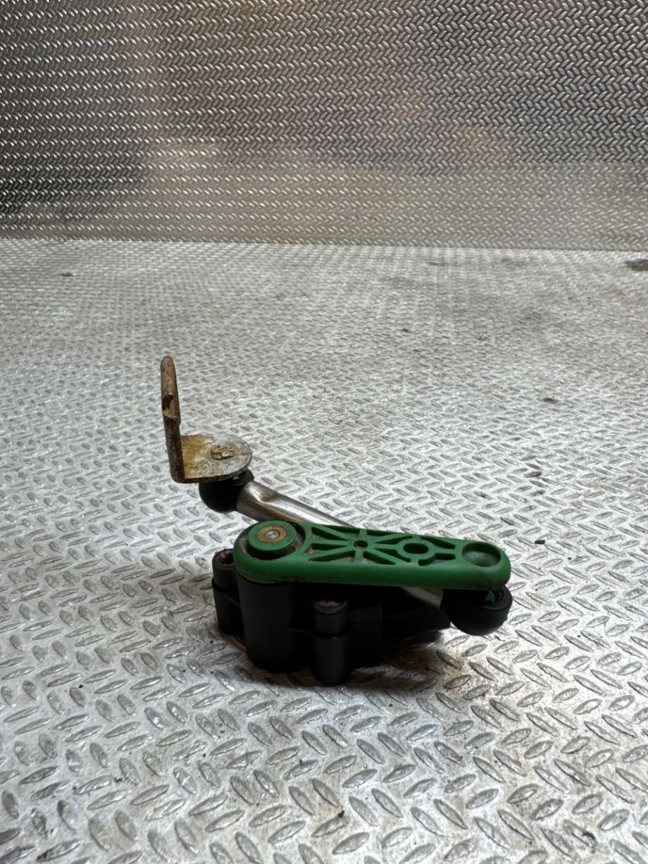 Sensor nivå til VW Transporter / Caravelle 2009-2015 (Fase 2) (T5) (T5) (VOLKSWAGEN|7E0941273||3C0907503)