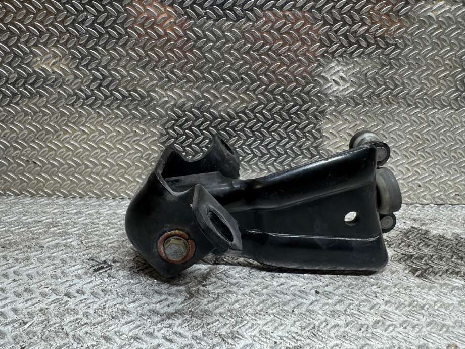 Hengsler til Mercedes Vito 2014-->> (W447) (W447) (MERCEDES|A4477600347|)