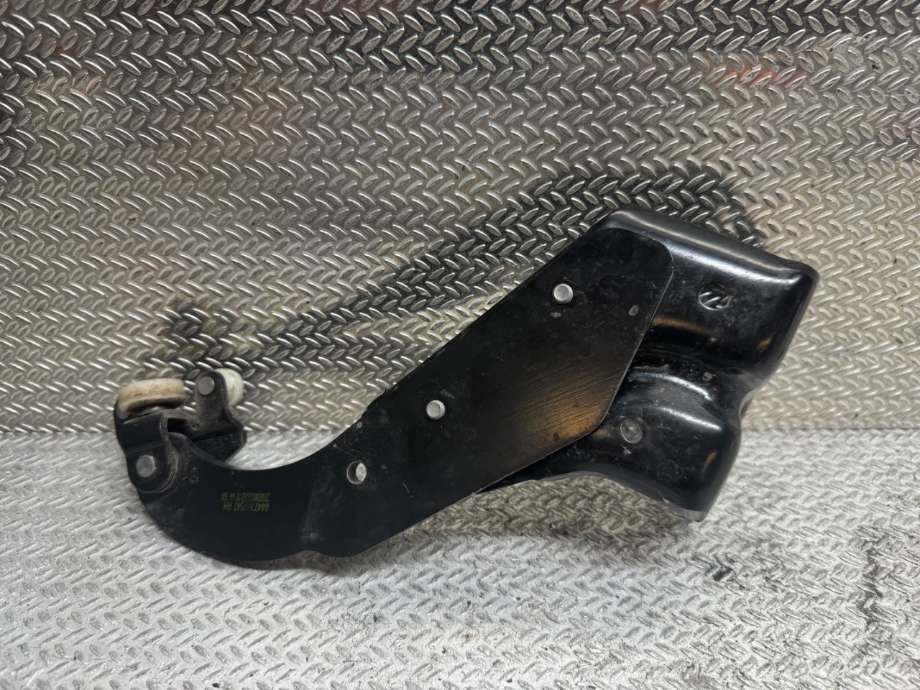 Hengsler til Mercedes Vito 2014-->> (W447) (W447) (MERCEDES|A4477600347||A447600147)