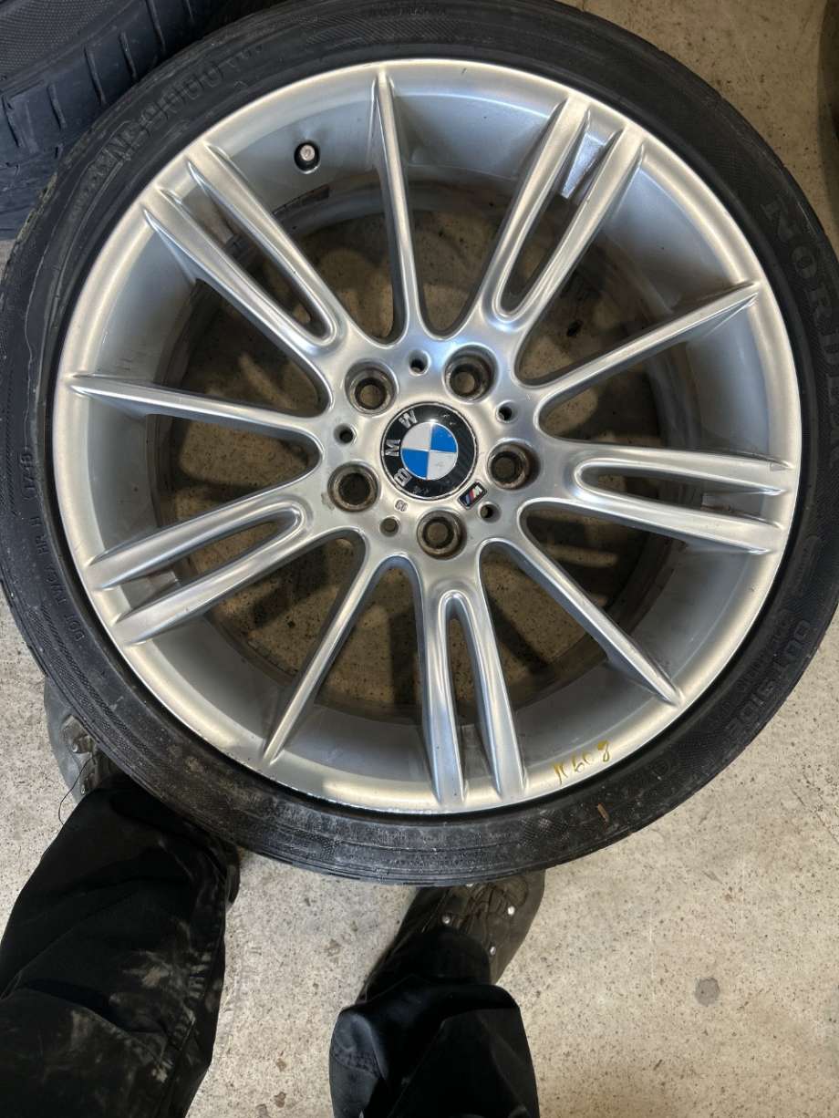 Felgsett aluminium til BMW 3-Serie 2005-2011 (E90/E91/E92/E93) (E90/E91/E92/E93) (BMW||7843839)
